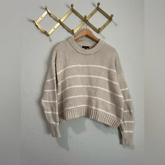 100% Organic Cotton Striped Crew Sweater - Picture 4 of 6